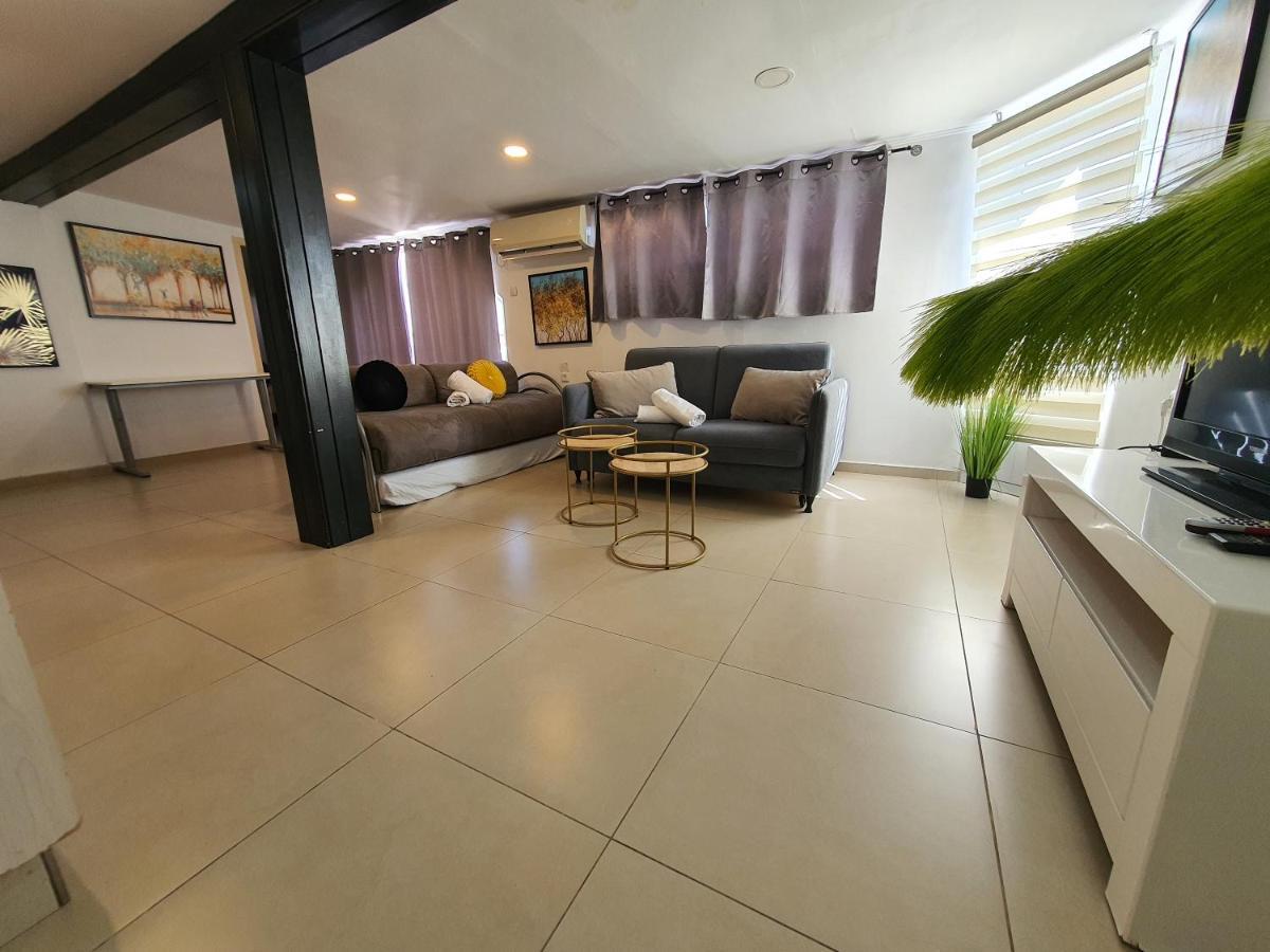 Barak Royal Suites 20 Sea View - ג'קוזי בחצר ומרפסות עם נוף לים Eilat Eksteriør bilde